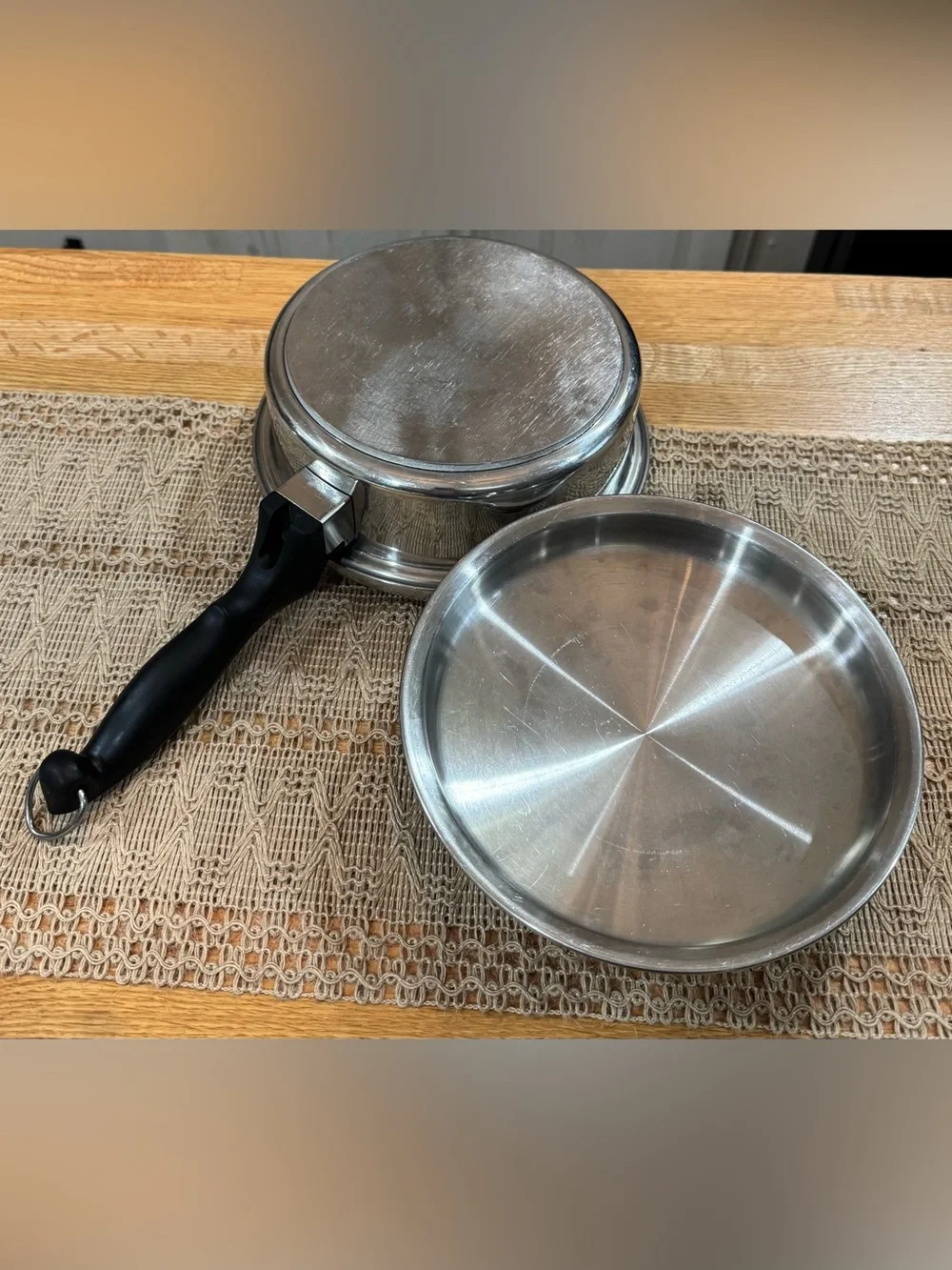 EUC Chef’s Ware by Townecraft 1.5 quart saucepan